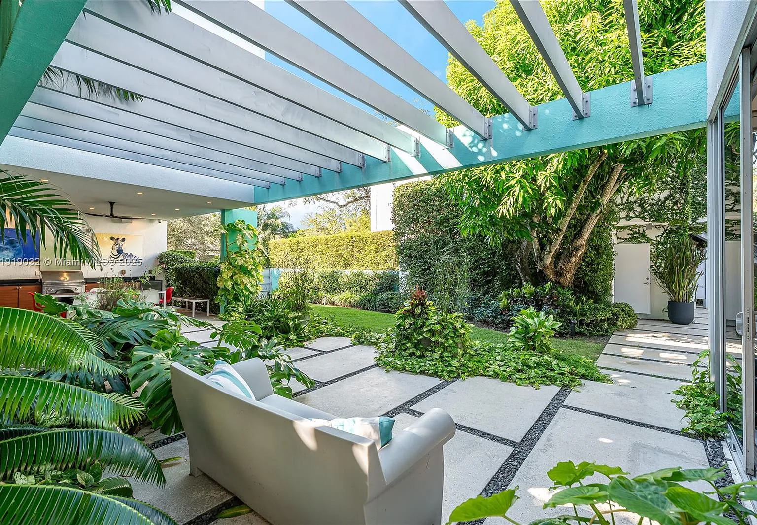 6495 SW 85th St, Miami, FL 33143