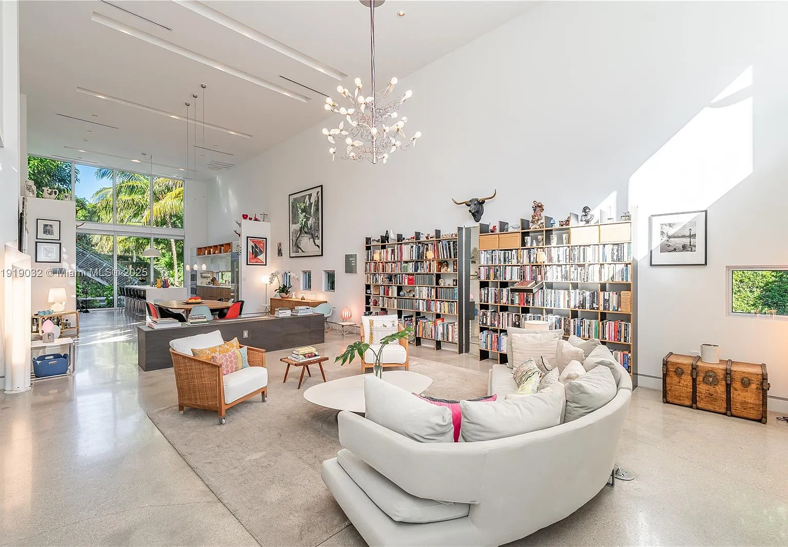 6495 SW 85th St, Miami, FL 33143