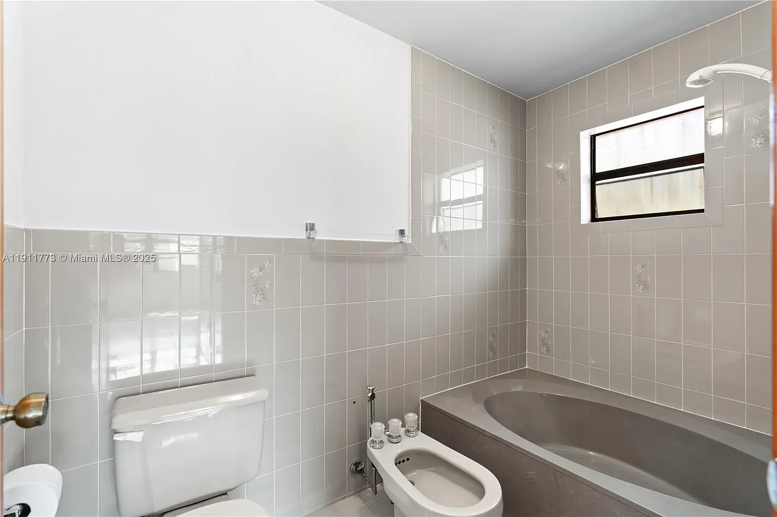 13514 SW 27th St, Miami, FL 33175