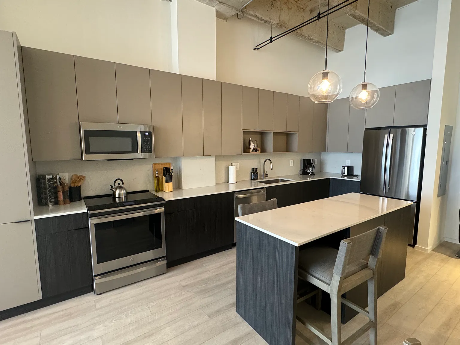 8320 NE 3rd Ave, Miami, FL 33138