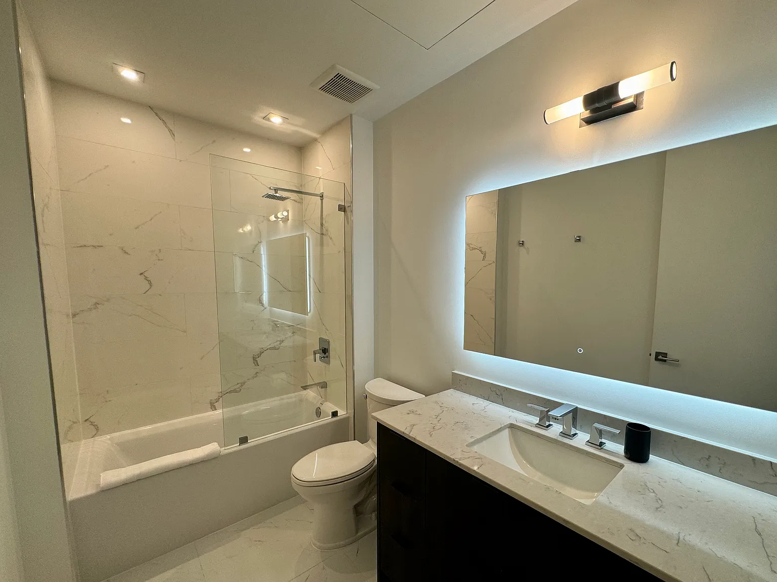 8320 NE 3rd Ave, Miami, FL 33138