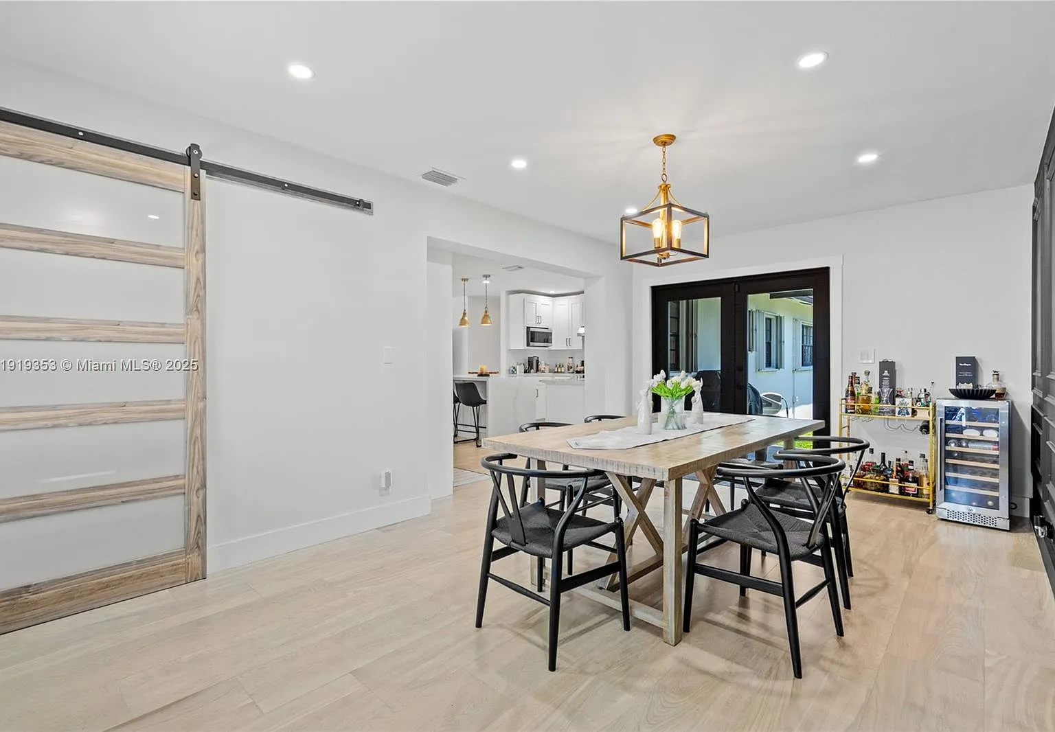 9920 SW 35th Ter, Miami, FL 33165