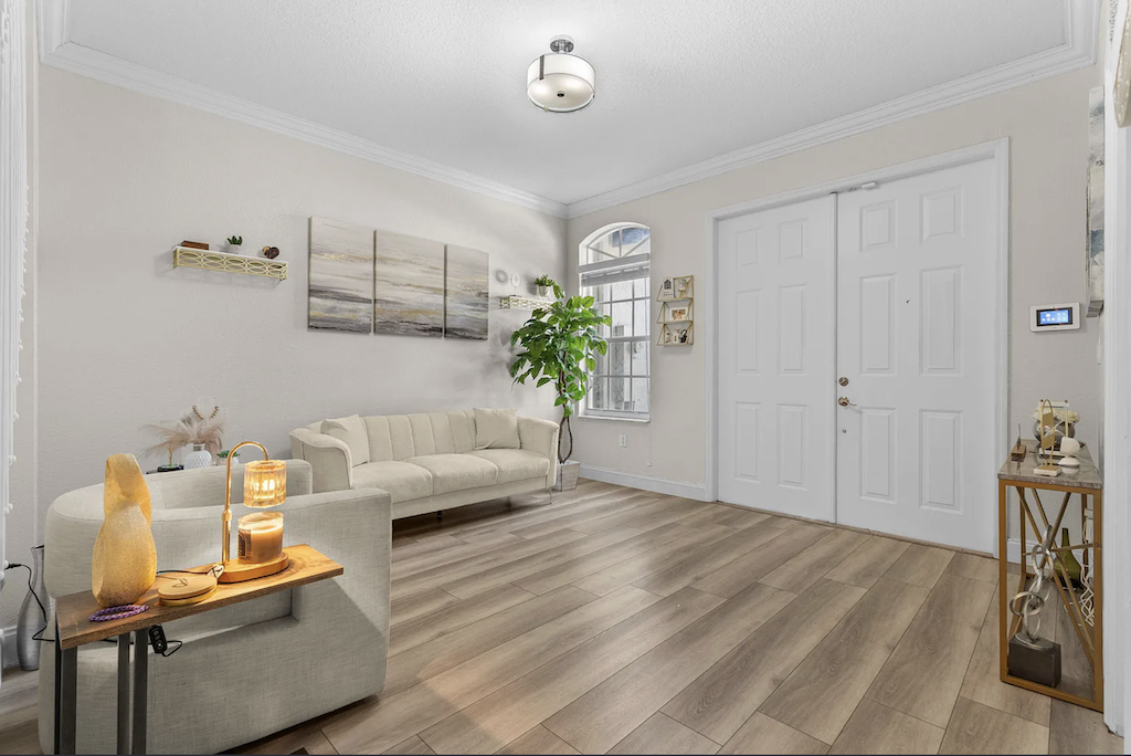 8181 SW 118th Ct, Miami, FL 33183