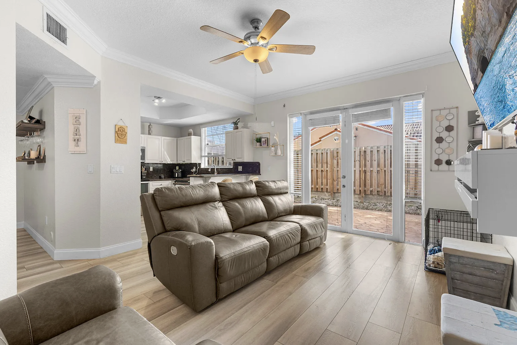 8181 SW 118th Ct, Miami, FL 33183